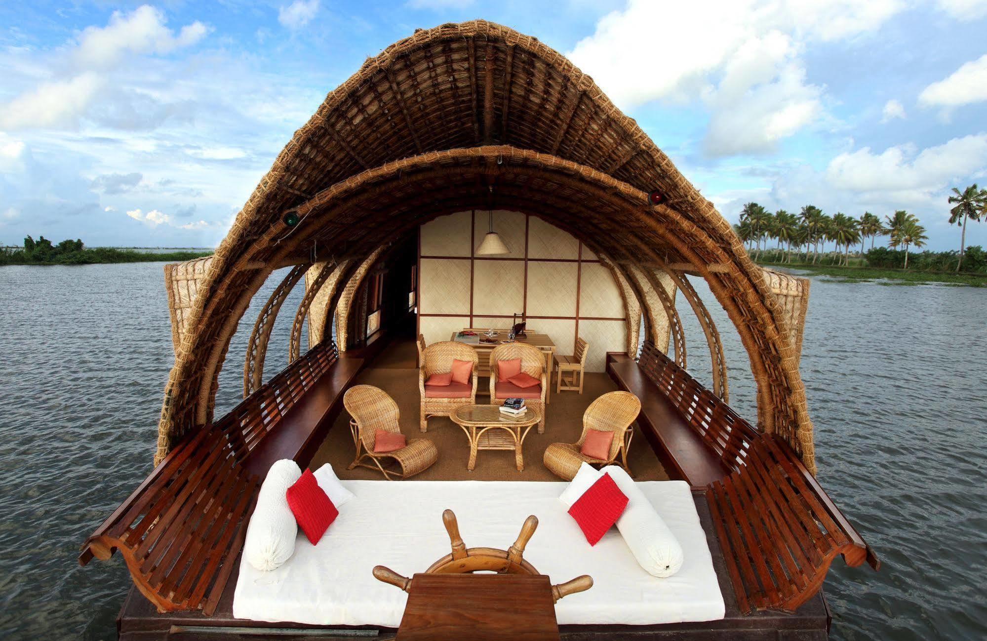 Hotel Marvel Cruise Alappuzha Zewnętrze zdjęcie