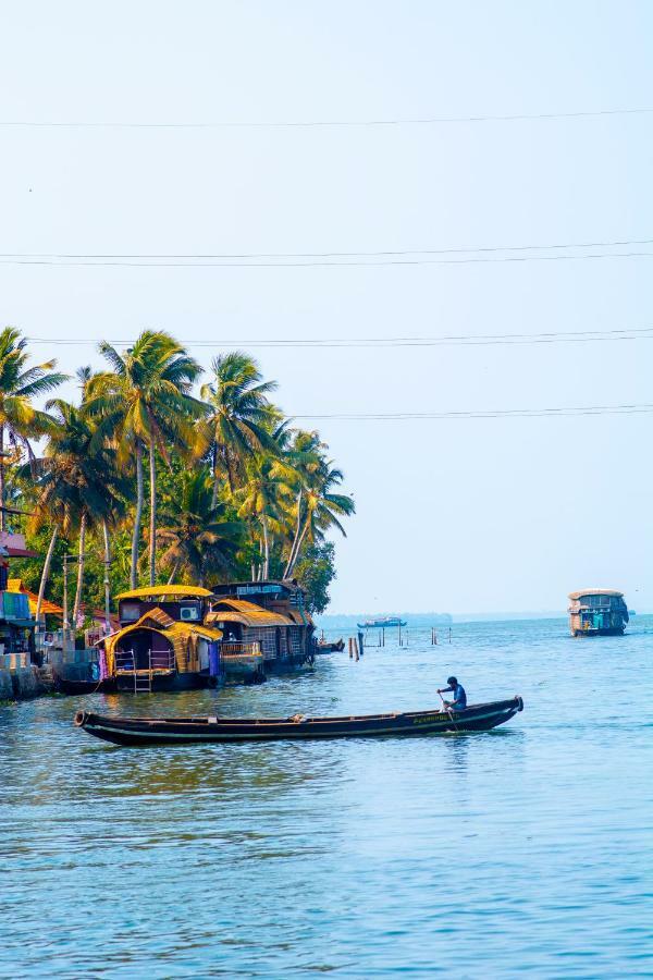 Hotel Marvel Cruise Alappuzha Zewnętrze zdjęcie