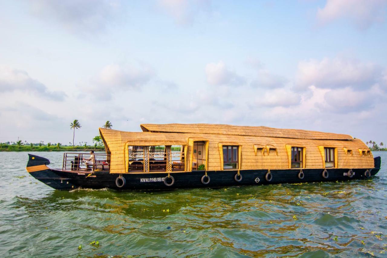 Hotel Marvel Cruise Alappuzha Zewnętrze zdjęcie