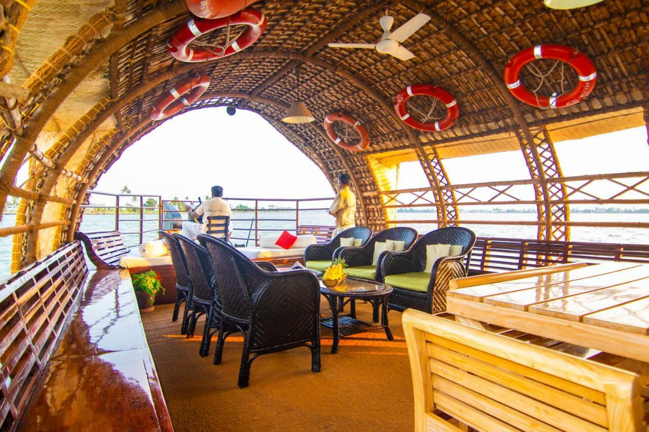 Hotel Marvel Cruise Alappuzha Zewnętrze zdjęcie